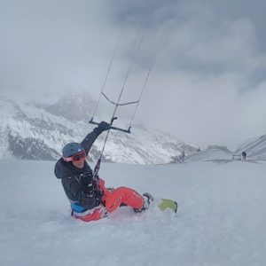 snowkite en autonomie avec Kite Légende au Col du Lautaret